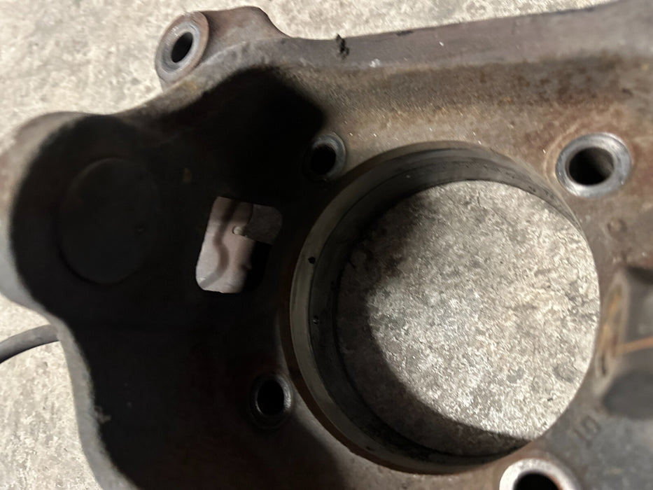 2022 FORD F250 F350 DIESEL FRONT AXLE RIGHT PASSENGER KNUCKLE SPINDLE 4X4 OEM