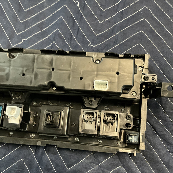 2016 Nissan Titan XD A/C Heater Dual Climate Control Temperature