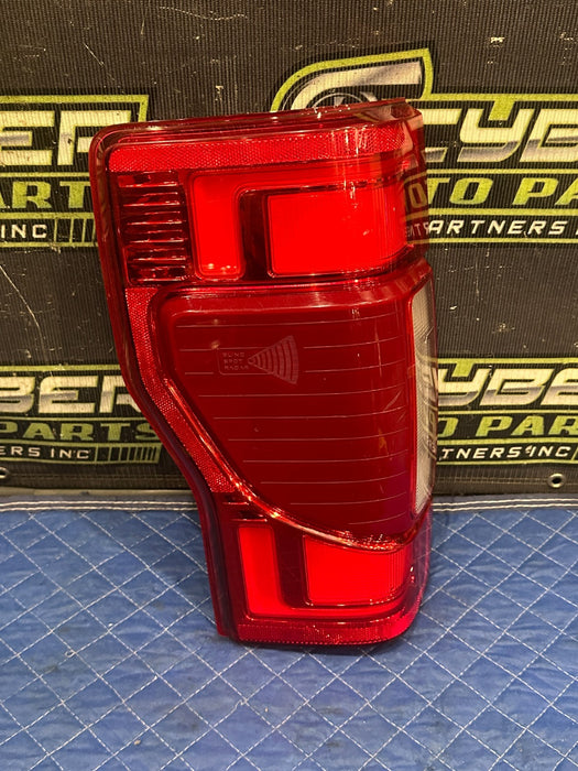 2020-2022 FORD F350 F450 DRIVER LEFT LED TAIL LIGHT OEM *WEAR 5-9*