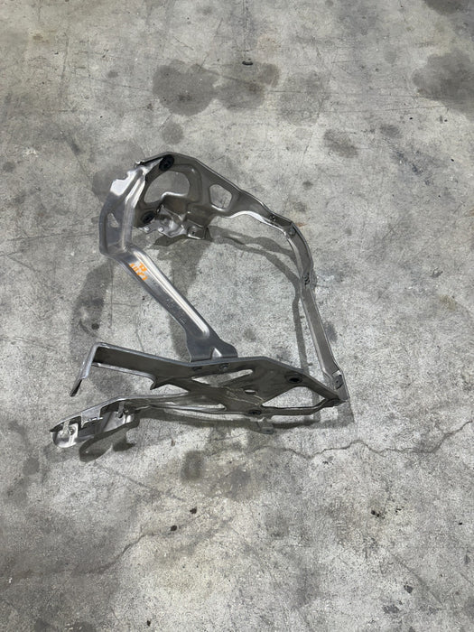 2014 PORSCHE 911 TURBO S 991 REAR LEFT INTERCOOLER MOUNT BRACKET OEM 99150425300