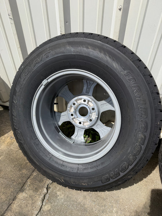 *NEW* FORD BRONCO RANGER SPARE FACTORY ALUMINUM 17" WHEEL RIM 255/75R17 TIRE
