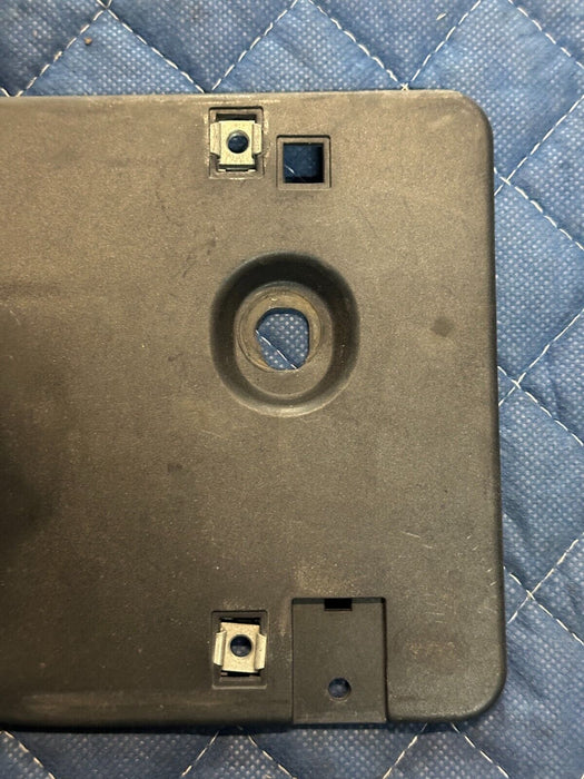 2014 AUDI R8 OEM REAR BUMPER LICENSE PLATE BRACKET 420807847 *READ*