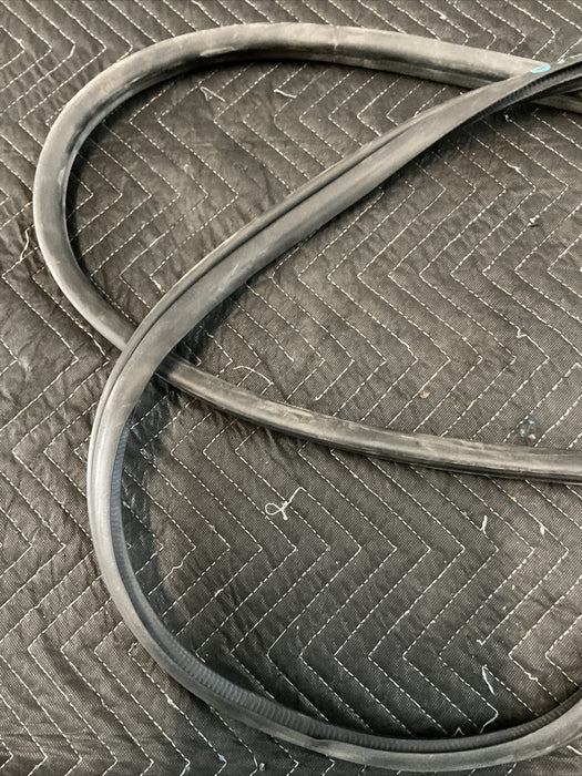2016 NISSAN TITAN REAR RIGHT PASSENGER DOOR SEAL WEATHER STRIP OEM