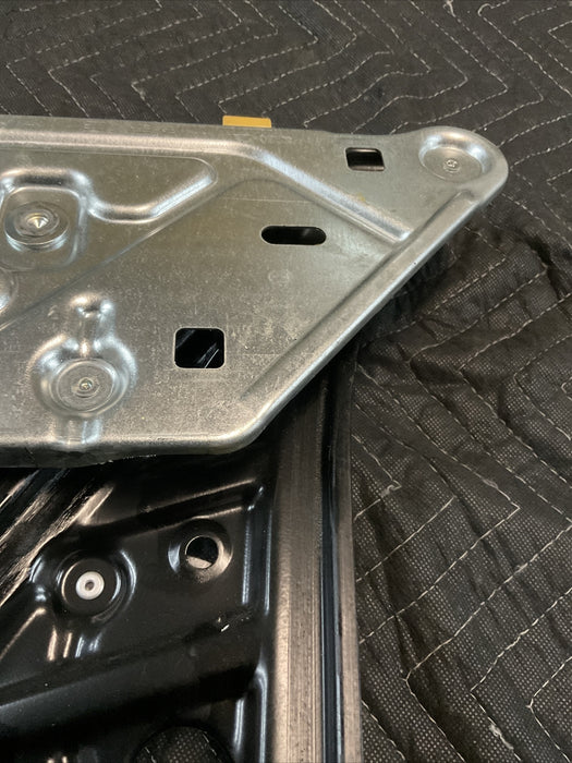 2017 MERCEDES-BENZ C63 AMG A205 REAR RIGHT WINDOW REGULATOR 2056700203