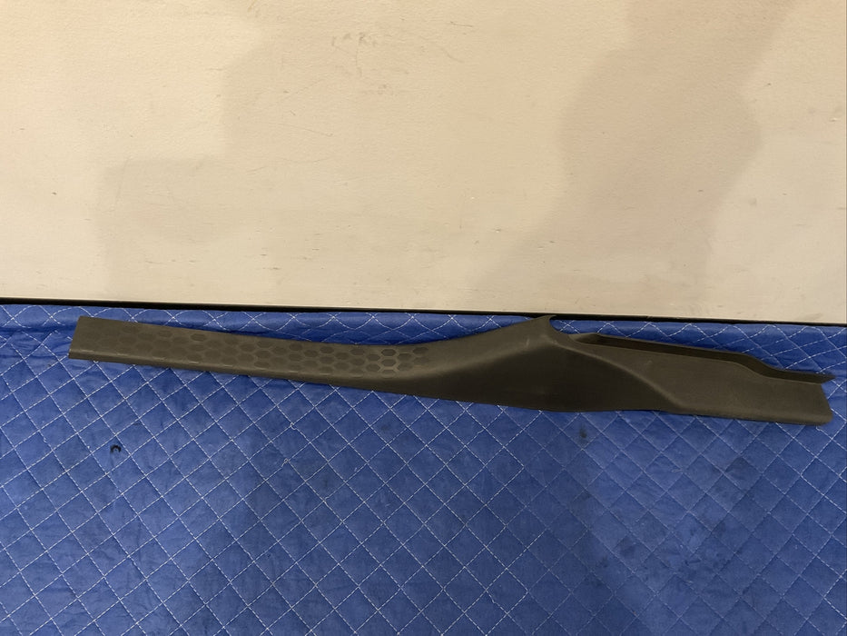 2012 DODGE RAM 3500 REAR RIGHT DOOR SILL PANEL PLATE TRIM OEM *WEARS*