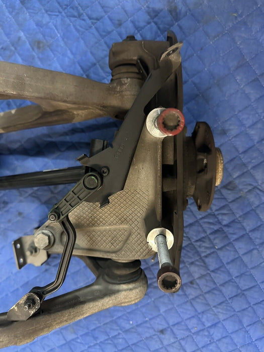 2012 AUDI R8 4.2L V8 OEM REAR RIGHT SUSPENSION KNUCKLE CONTROL ARM W/ AXLE