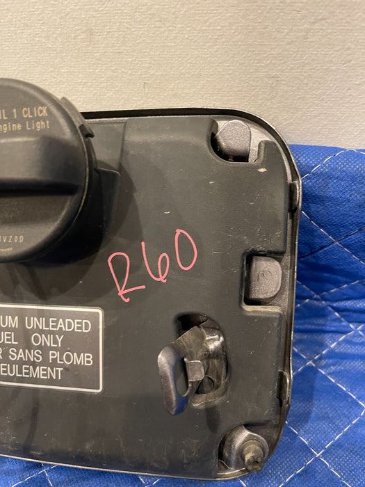 2017 INFINITI Q50 RED SPORT FUEL/ GAS GRAY DOOR COVER & TANK INSERT (KAD)