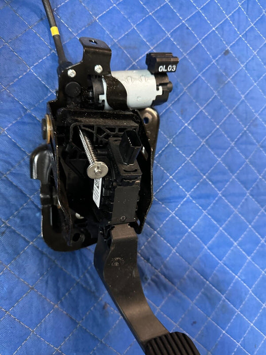 2017 2019 2021 2022 FORD F250 F450 PLATINUM GAS PEDAL & BRAKE PEDAL ASSEMBLY OEM