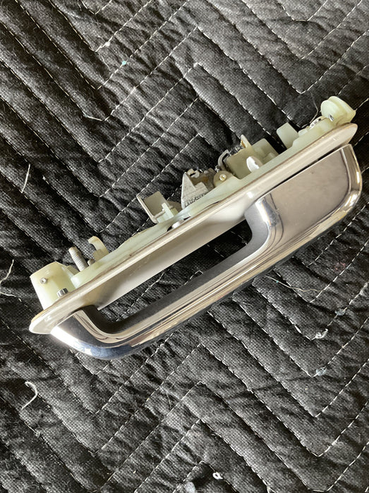 2017 2018 FORD F250 F350 F450 PLATINUM REAR RIGHT DOOR HANDLE PEARL WHITE OEM