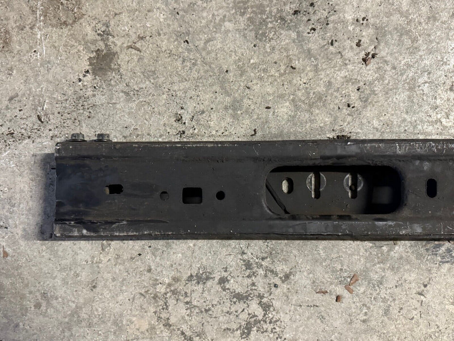 2017-2022 FORD F250 F350 F450 MIDDLE / CENTER FRAME CROSSMEMBER BRACKET OEM