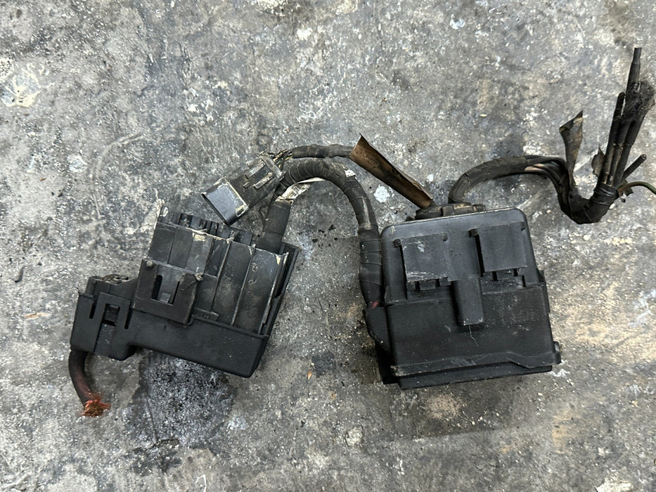 2020 2021 2022 FORD F350 XLT UPFITTER FUSE & RELAY PANEL LC3T 14A303 BA