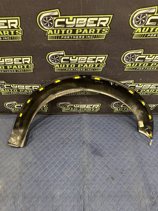 2019 FORD F150 3.5L RAPTOR FRONT LEFT FENDER FLARE MOULDING OEM *SCUFFS 3-4*
