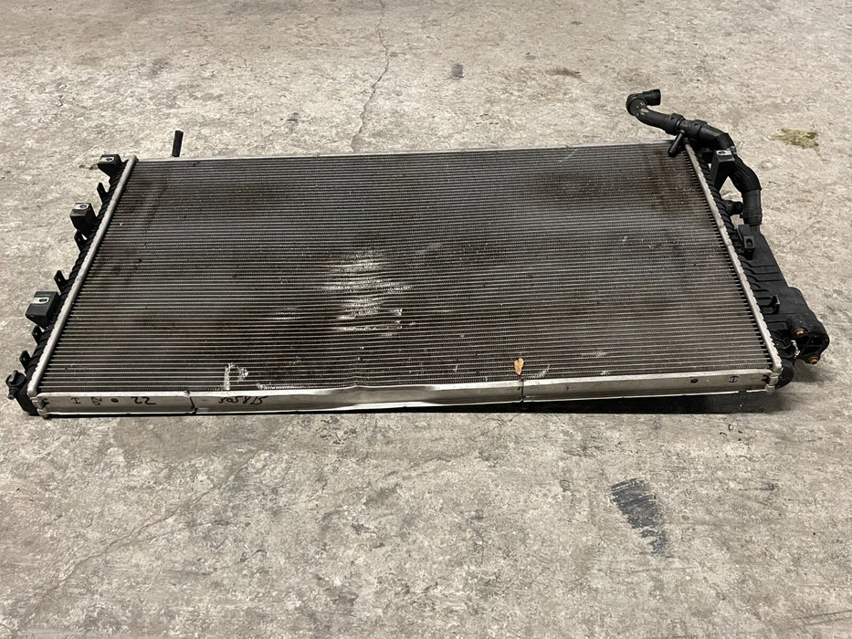 2017-2019 FORD F250 F350 6.7L DIESEL SUPERDUTY RADIATOR W/ HOSES OEM *BENT*