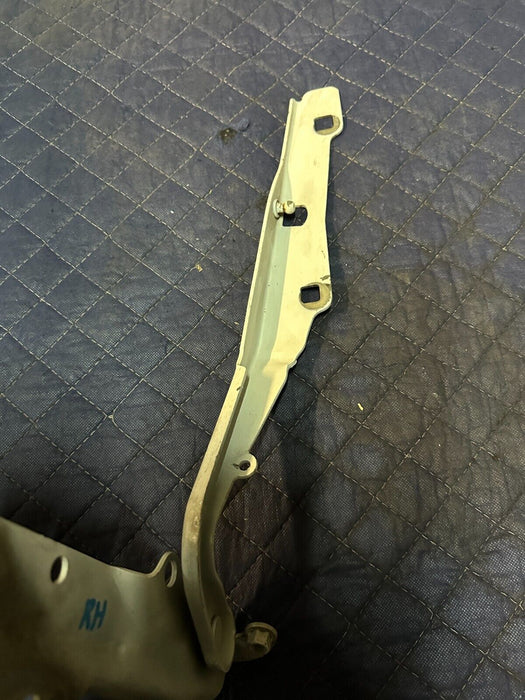 2018 DODGE CHARGER HELLCAT FRONT RIGHT PASSENGER HOOD HINGE OEM