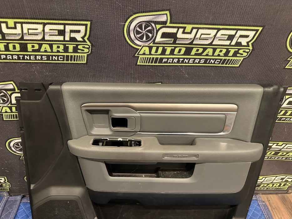 2015 DODGE RAM 2500 FRONT RIGHT DOOR PANEL OEM *SLIGHT WEAR #4*