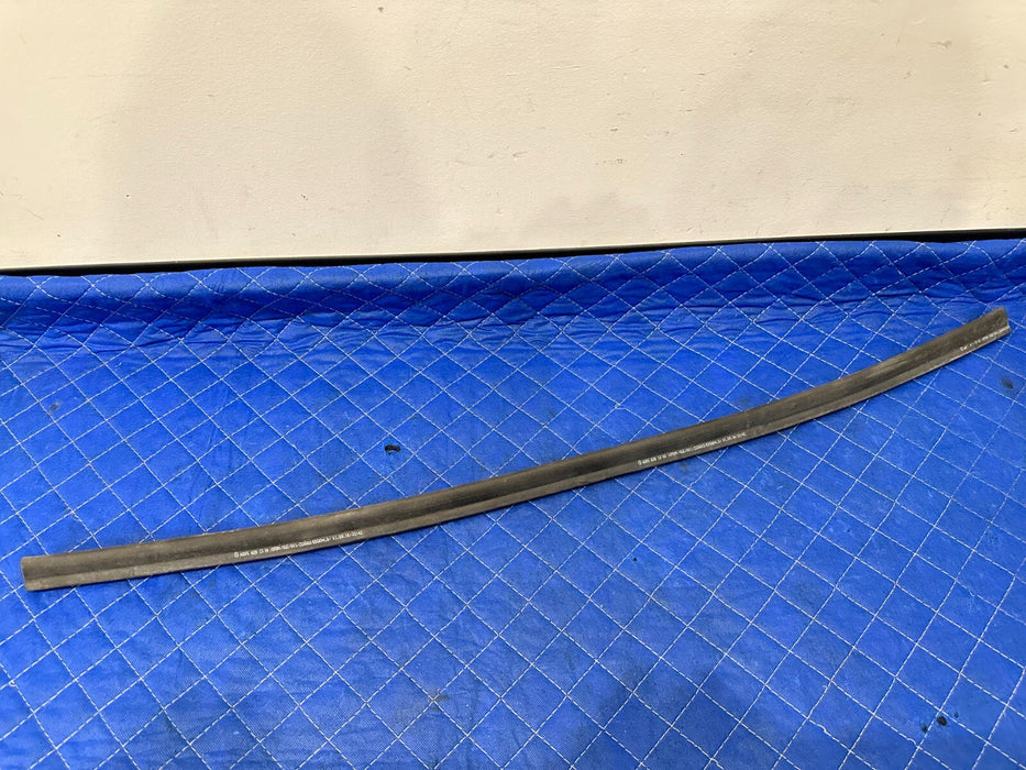2017 MERCEDES-BENZ C63 AMG CONV FRONT UPPER BUMPER SEAL OEM