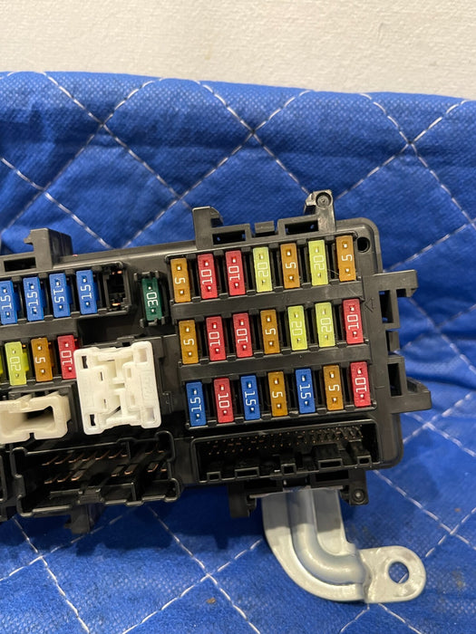 2017 INFINITI Q50 RED SPORT FUSE BOX RELAY UNIT MODULE OEM