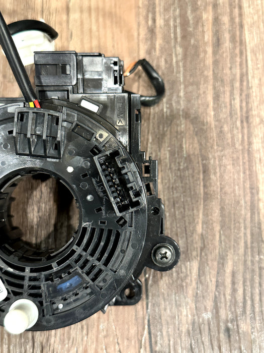 2016-2019 NISSAN TITAN & TITAN XD STEERING WHEEL CLOCK SPRING OEM 2555 EZ00A