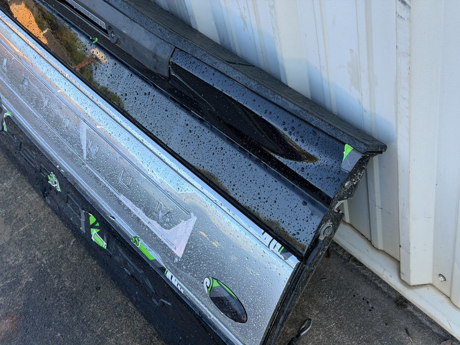2019 FORD F250 F350 F450 PLATINUM TAIL GATE ASSEMBLY W/ STEP & CAMERA BLACK