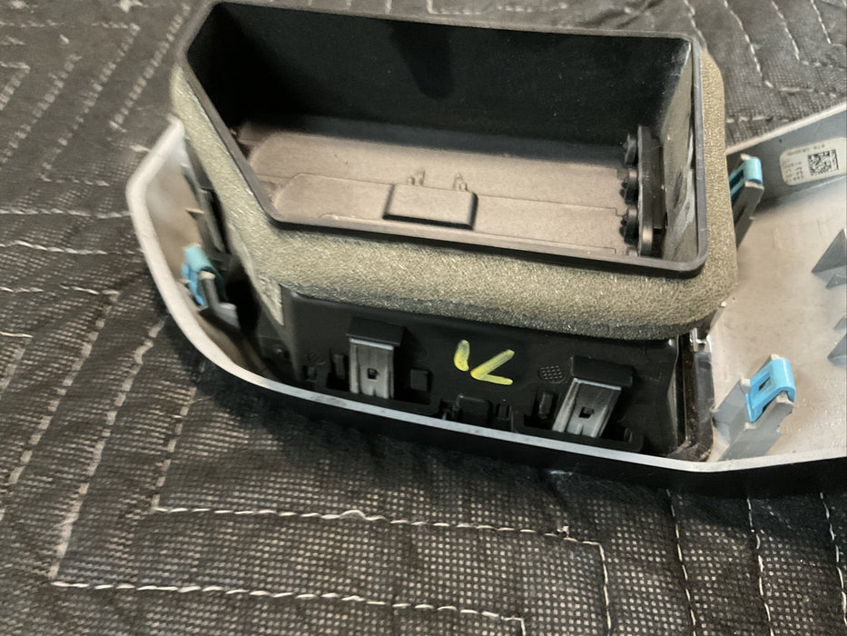 2019 FORD F350 XLT DRIVER LEFT FRONT DASH AIR VENT TRIM OEM~COSMETIC DAMAGE~