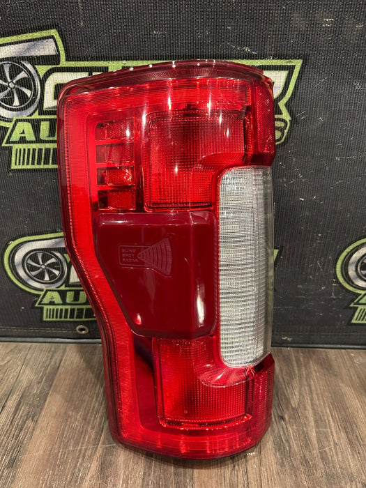 2017-2019 FORD F250 F350 F450 LEFT LED TAIL LIGHT W BLISS OEM *MINOR SCUFF #4*