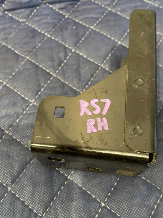 2017 MERCEDES-BENZ C63 AMG FRONT RIGHT UPPER TIR BAR BRACKET OEM 205 626 10 00