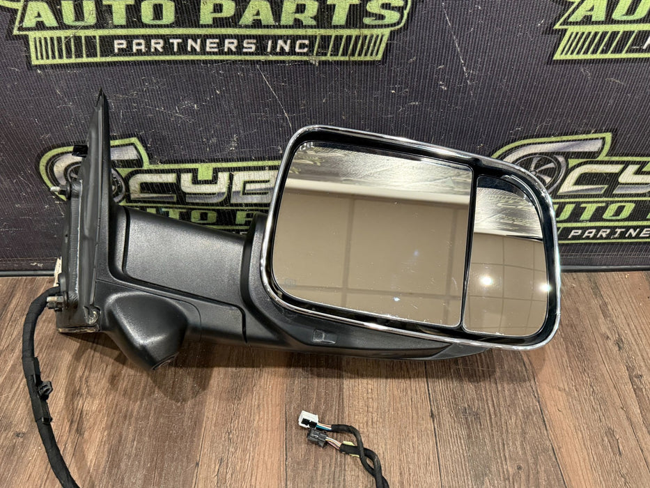 2022 DODGE RAM 2500 RIGHT MIRROR W CHROME CAP AND CAMERA OEM