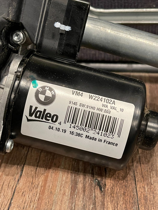 2020 BMW M8 COMP F93 FRONT WINDSHIELD WIPER MOTOR OEM