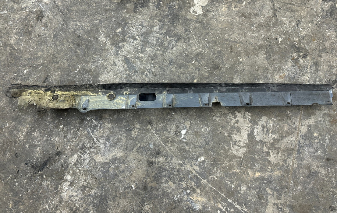 2021 AUDI R8 KEMORA GREY RIGHT PASSENGER CARBON FIBER SIDE SKIRT  *BURN DAMGE*