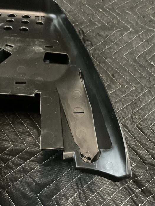 2017 MERCEDES C63 AMG OEM UNDER DASH RH PASSENGER SIDR TRIM COVER 205 680 82 05