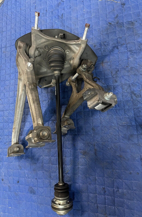 2012 AUDI R8 4.2L V8 OEM FRONT LEFT SUSPENSION KNUCKLE CONTROL ARM W/ AXLE