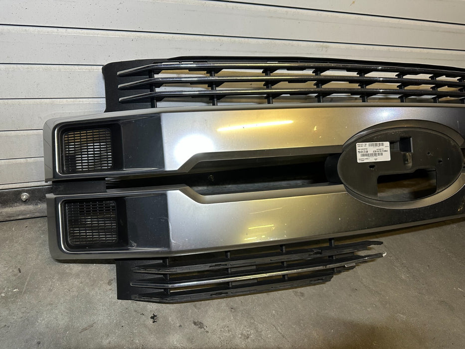 2017 2018 2019 FORD F250 F350 F450 LIMITED FRONT GRILLE OEM~DAMAGE~