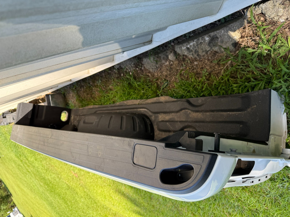 2023 2024 2025 FORD F250 F350 SHORT BED SIDE DRIVER LEFT STAR WHITE 6' 9" OEM