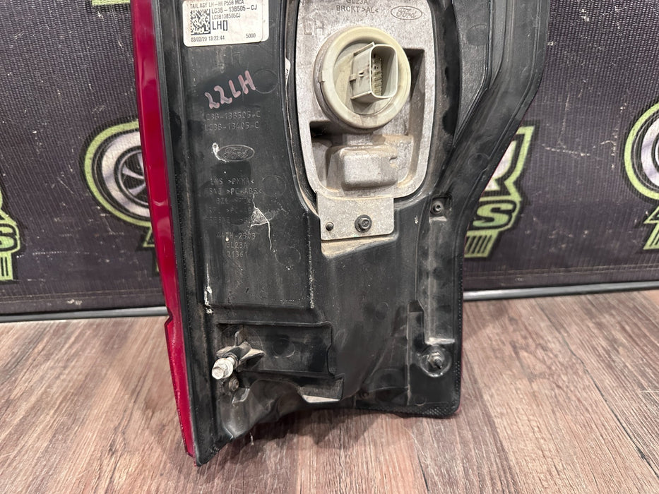 2020-22 FORD F250 F350 F450 DRIVER LEFT LED TAIL LIGHT W BLIND SPOT MODULE OEM