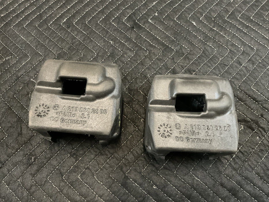 2019 MERCEDES BENZ E63S AMG SEAT BELT RETRACTOR COVER PAIR LEFT RIGHT 2138682600