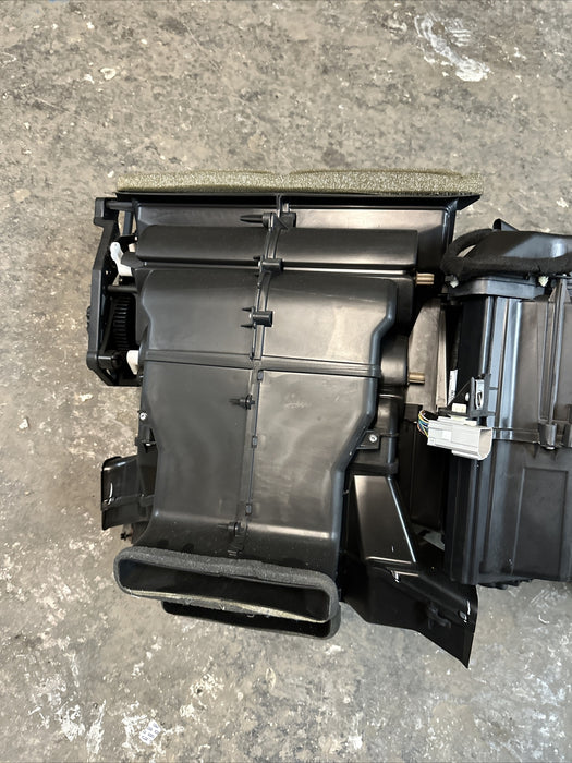 2020 2021 FORD F250 F350 DIESEL 6.7L HEATER CORE BOX HVAC OEM LC3H-19B555