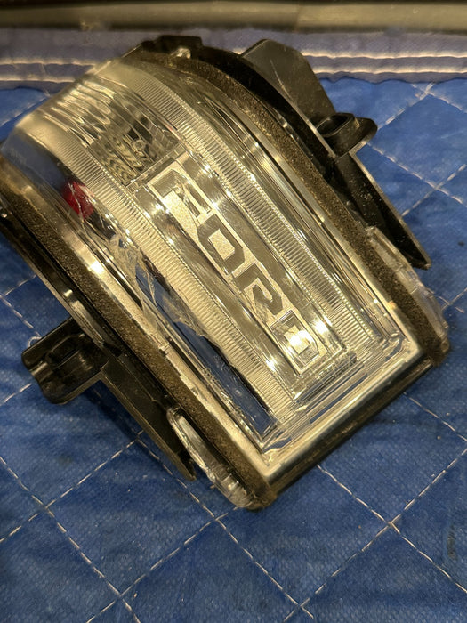 2017-2019 FORD F250 F350 F450 LEFT LED MIRROR TURN SIGNAL OEM *FLAWS 5-7*