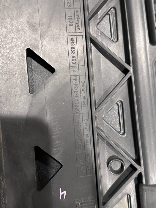 2020 AUDI RS Q8 REAR RIGHT LOWER DOOR MOLDING CARBON FIBER TRIM OEM 4M8 853 970