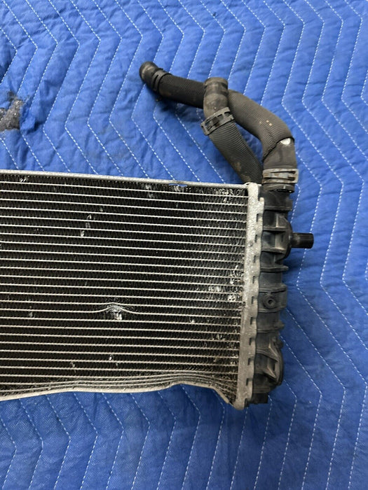 2017 AUDI R8 5.2L V10 REAR RIGHT RADIATOR 4S0 121 212 B 4S0121212B ~DAMAGE~