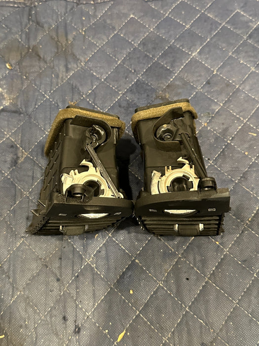 2015 DODGE RAM 2500 DASH DASHBOARD LEFT RIGHT AIR VENTS OEM
