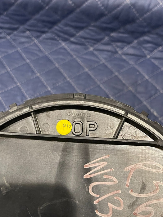 2017 MERCEDES-BENZ C63 AMG CONV W213 FRONT GRILLE EMBLEM BRACKET OEM
