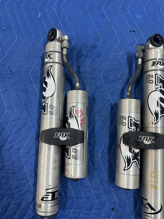 2019 FORD F350 FOX 2.0 PERFORMANCE 6 INCH LIFT REAR STRUTS PAIR W/RESERVOIR
