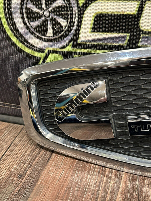 2016 NISSAN TITAN XD CUMMINS TURBO DIESEL LEFT FENDER EMBLEM OEM 63825 EZ40B