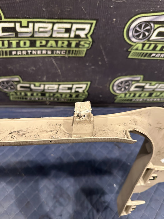 2015 DODGE RAM 2500 LEFT DOOR SILL SCUFF PANEL OEM *WEAR/CRACKED TAB 3-6,8*