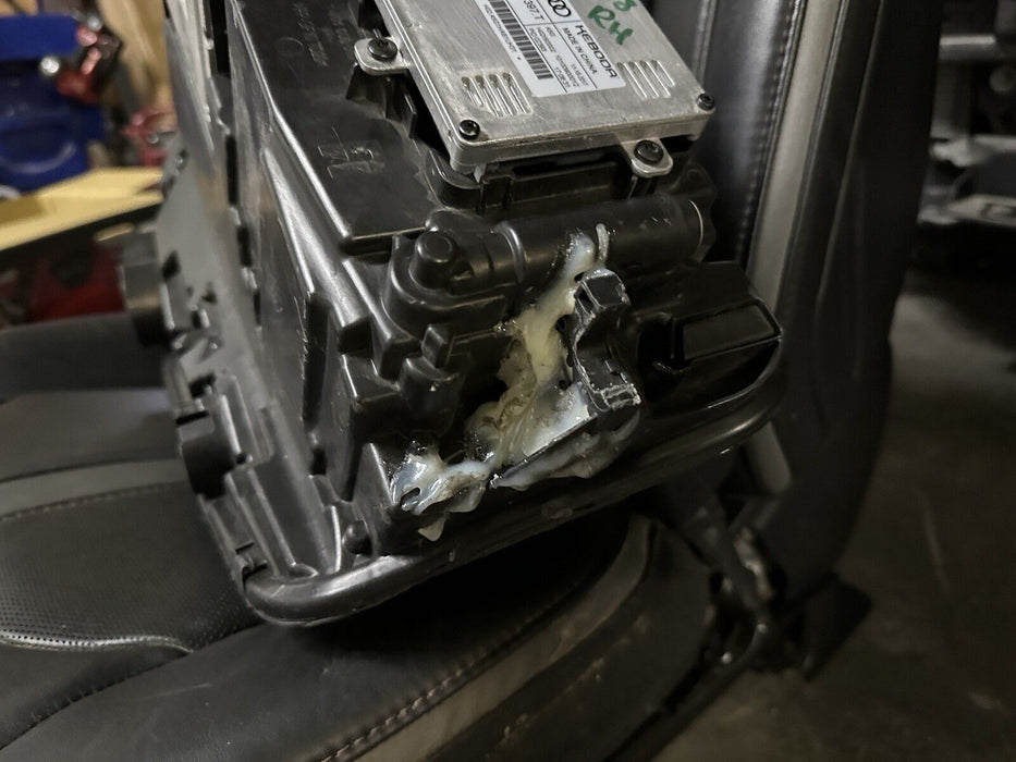 2017 AUDI R8 PLUS LASER PASSENGER HEADLIGHT OEM *MODULES NOT INCLUDED*