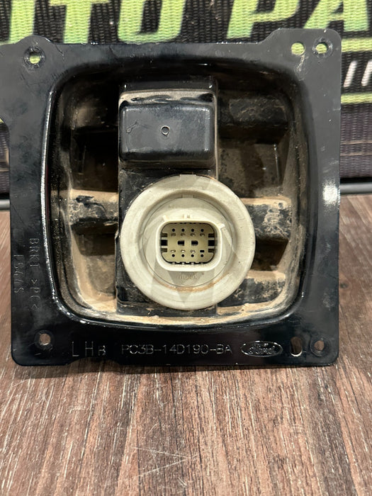 2023-2024 FORD F350 DRIVER LEFT TAIL LIGHT HALOGEN BLIND SPOT RADAR MODULE OEM