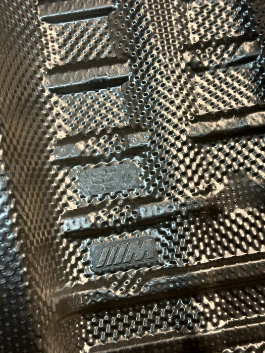 2020 BMW M4 F82 EXHAUST HEAT INSULATION SHIELD COVER OEM 03 8077407 8077407