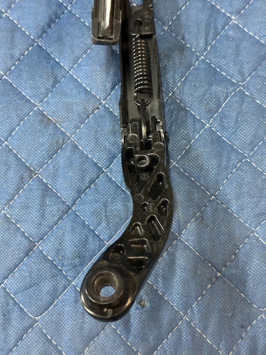 2012 2014 AUDI R8 FRONT DRIVER LEFT WINDSHIELD WIPER OEM