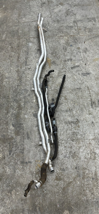 2014 AUDI R8 OEM UNDERBODY CENTER COOLANT PIPE LINE HOSE TUBE 420 121 050 B