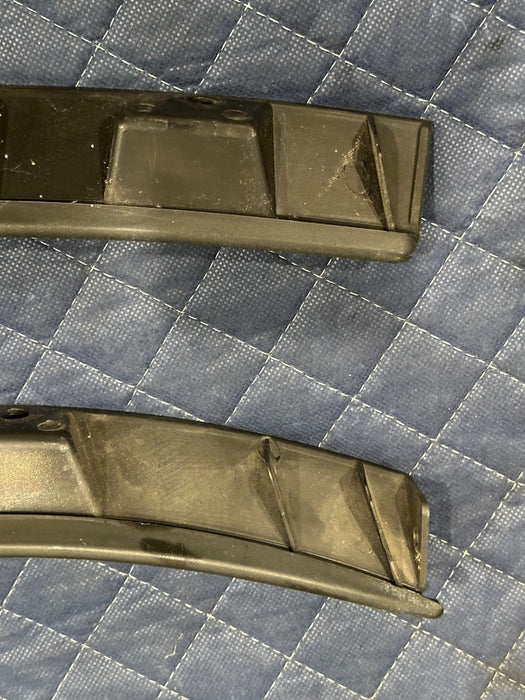 2015 JAGUAR F TYPE R REAR LEFT RIGHT PAIR FENDER LINER RETAINER EX53 291D01 AF